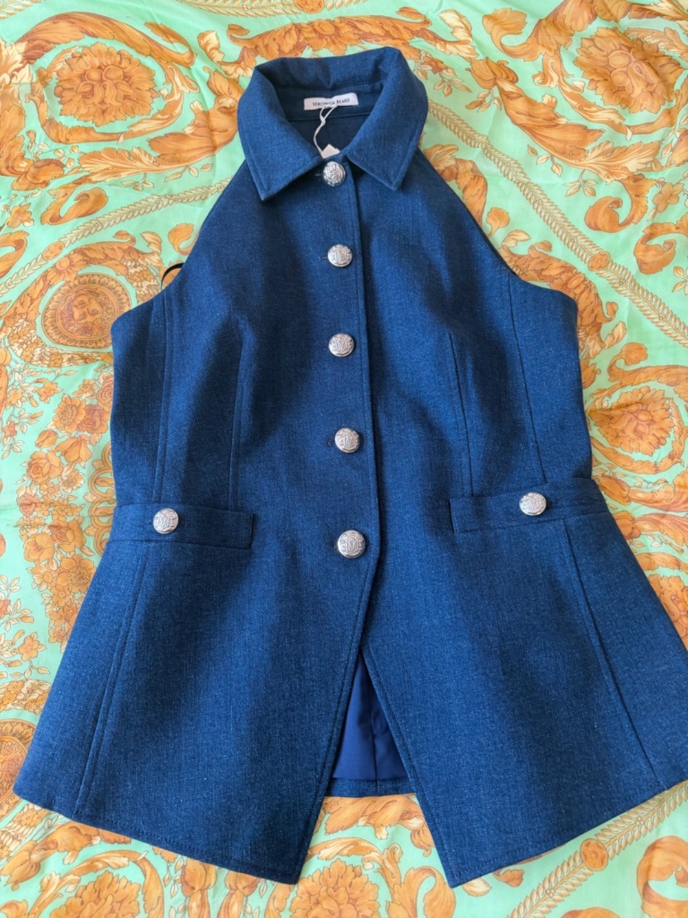 Veronica Beard Orlinda Vest size 8
NEW WITH TAGS!